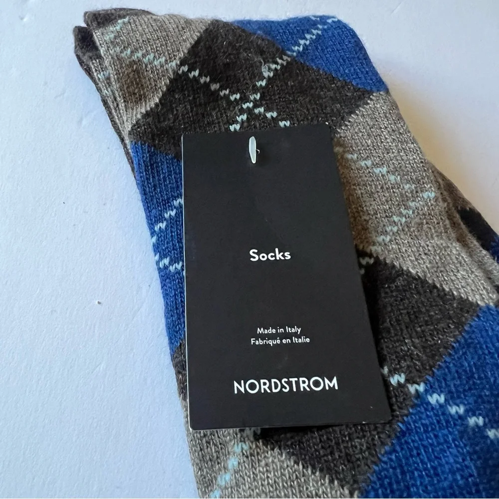 NORDSTROM MENS CASHMERE BLEND ARGYLE SOCKS BLUE BROWN OS NWT